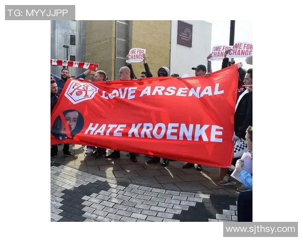 现役足球球员排名第一是谁 如何评价他在当今足坛的统治力 现役足球球员排名第一是谁 如何评价他在当今足坛的统治力